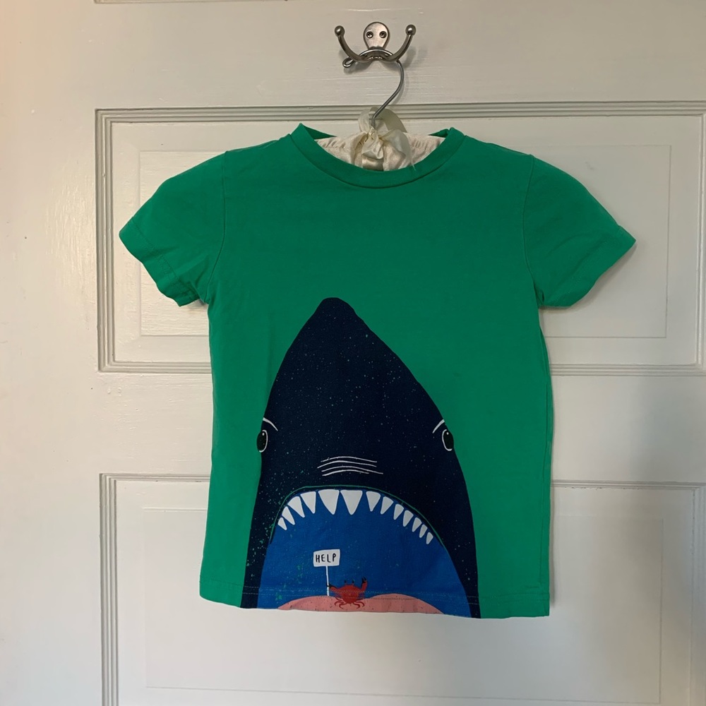 Mini Boden - Green T with Shark & Crab